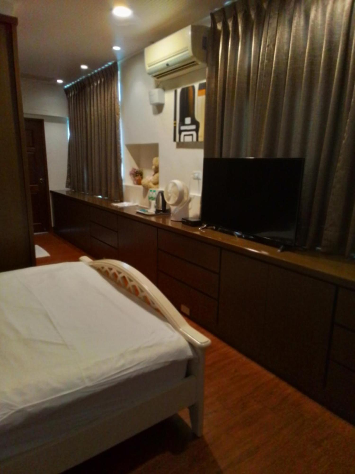 社長的家 Apartment Луодонг Екстериор снимка